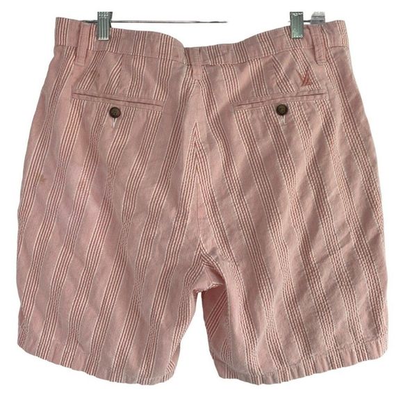 Nautica Seersucker Pink Cotton Burmuda Shorts Cruise Ship Size 34 6366 GUC - Picture 4 of 11